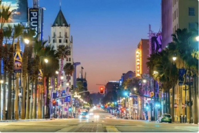 Hollywood Apartment Near Walk of Fame